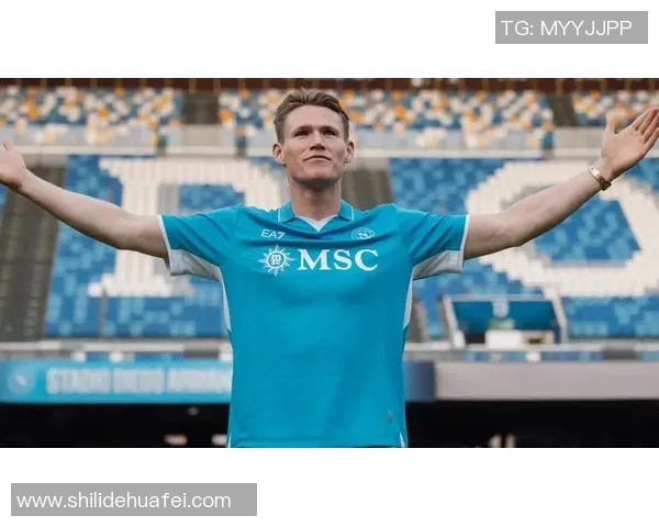 德甲激战曼联险胜那不勒斯红牌争议引发全场热议