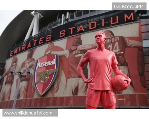 中超焦点战阿森纳与AC米兰激战成平局补时进球引发全场热烈反响