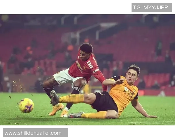 英超精彩对决曼联逆转里昂补时绝杀引爆全场热情