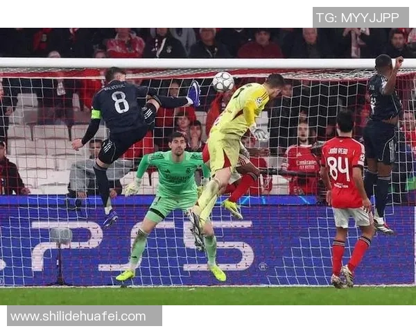 国王杯精彩对决曼城狂胜本菲卡五球大捷引爆全场激情