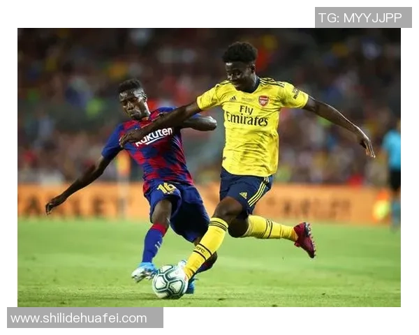 巴萨狂胜阿森纳五球大捷神奇扑救瞬间点燃全场激情